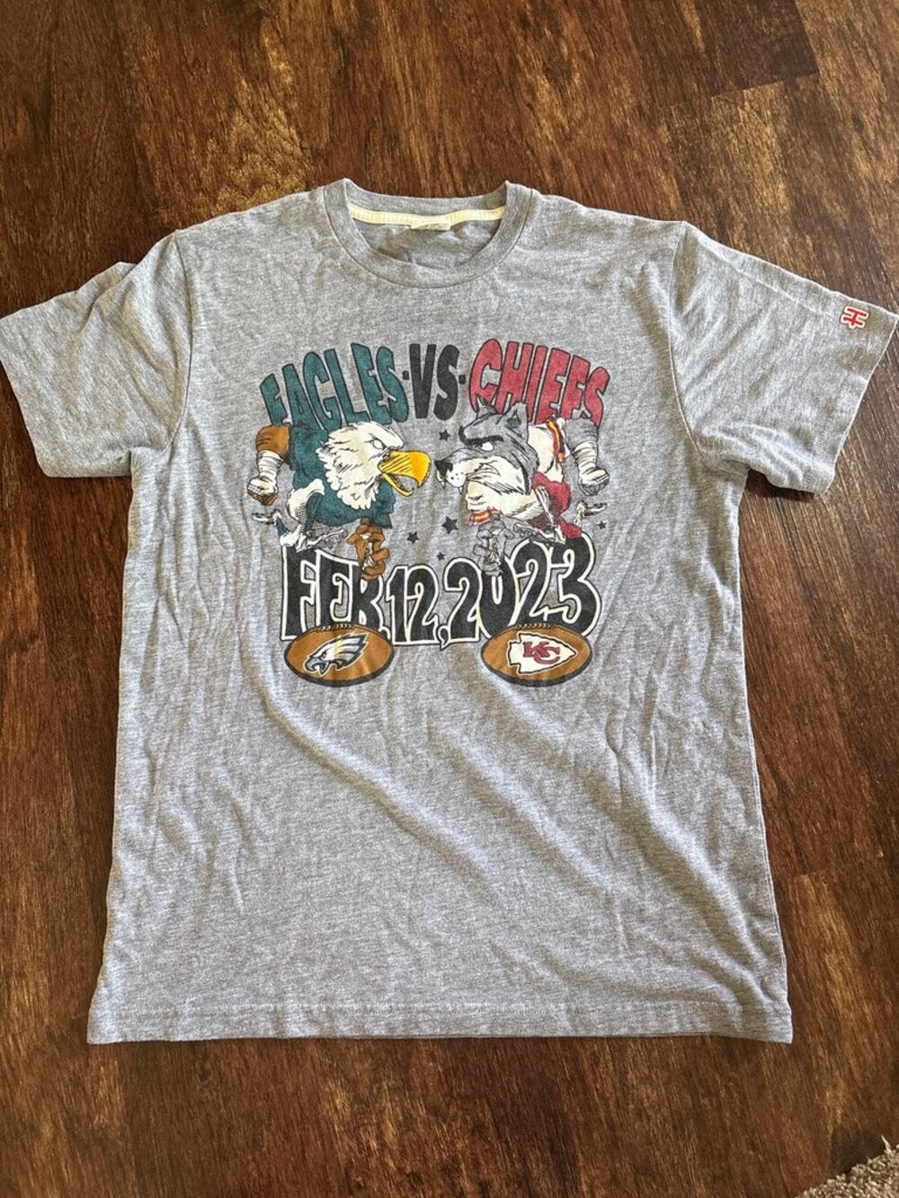 Homage Super Bowl LVII Eagles vs Chiefs Heather Grey Tri-Blend T-Shirt Size Med